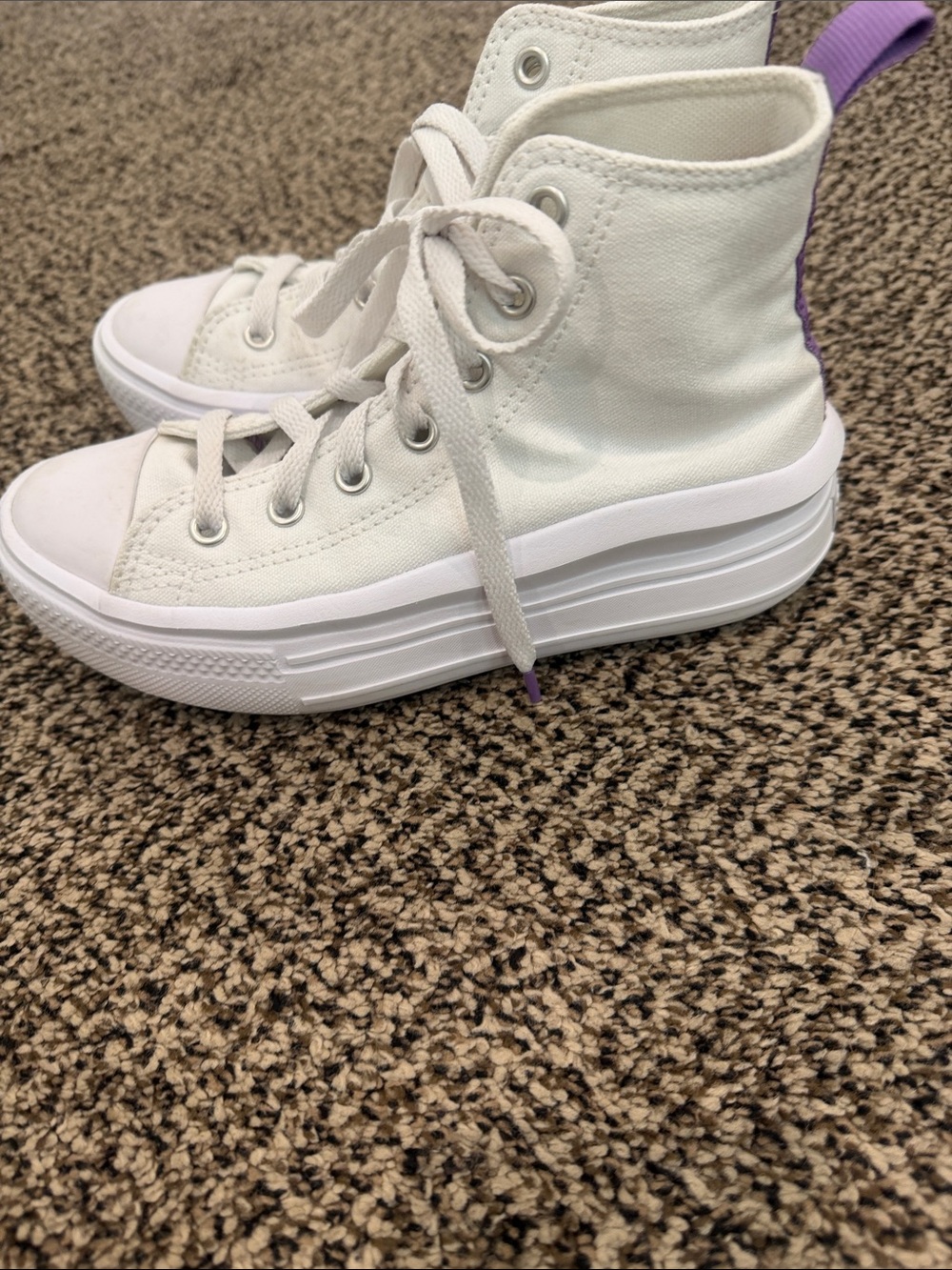 Converse girls White High-Top Sneakers with Purple Pull Tabs - Picture 5 of 9